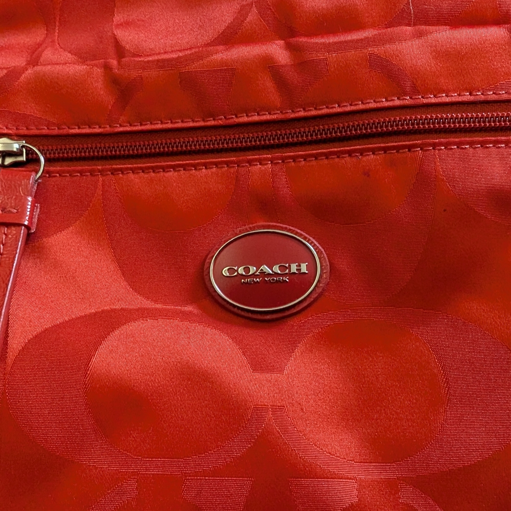 Coach Getaway Signature Nylon File Messenger Crossbody Bag Red/Orange F77408 - Picture 4 of 13